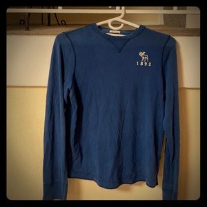 Long-sleeve tee